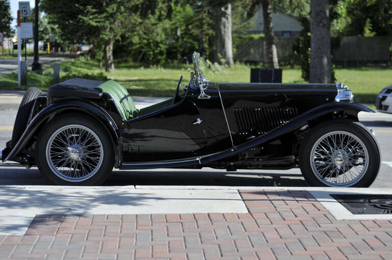 Carmel - Old Car