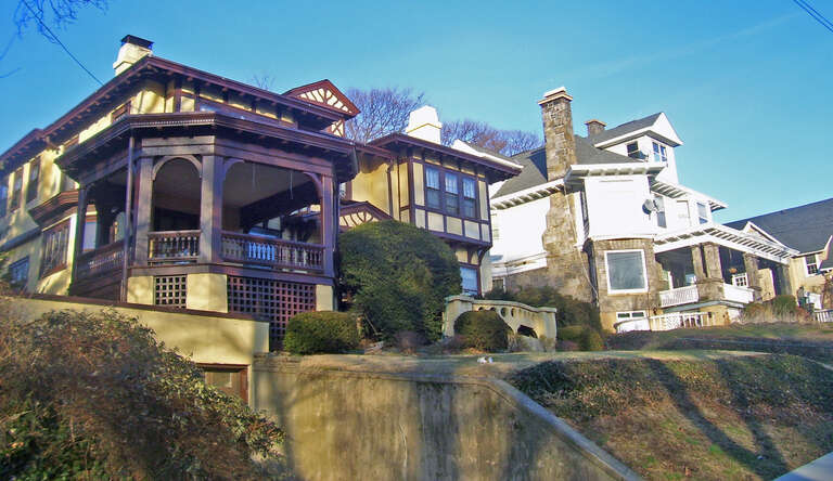 Houses built by Charles Otis (left) and Griffith North in Yonkers, NY, USA, in the first decade of the 20th century. Today they are contributing properties to the Delavan Terrace Historic District