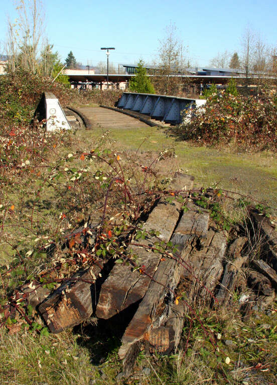 Bridge over the mill race, downtown Springfield. This carried the connection between the SP mainline and east valley branch line. The tracks are long gone, having been pulled up in the early 80s.
