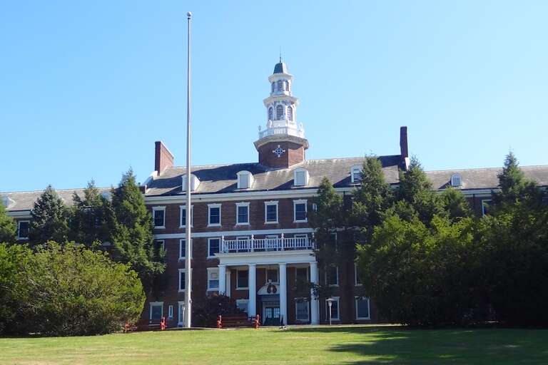 Roosevelt Hospital, 1 Roosevelt Dr. Edison