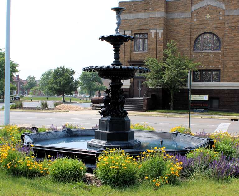 Root Memorial Park fountain in Muskegon, Michigan