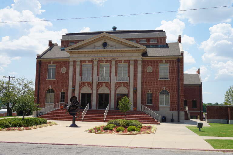 The Municipal Building in Sherman, Texas (United States).