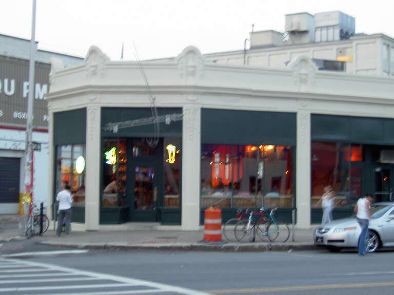Miracle of Science, (exterior) Massachusetts Ave, Cambridge MA

<a href="https://www.flickr.com/search/?q=miracle of science menu&amp;w=all">The menu</a> is wicked cool, but I didn't take a picture of it, cause I was at All Asia...

that