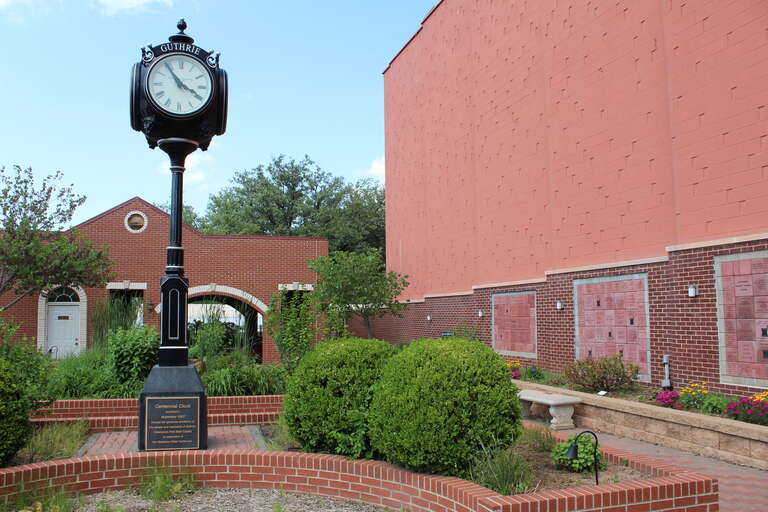 Guthrie, OK USA - Apothecary Garden-  http://www.drugmuseum.org/GARDEN.html