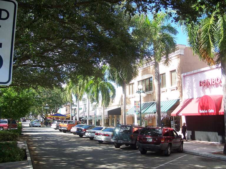 Hollywood Boulevard Historic Business District — Hollywood, Florida.