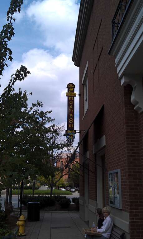 Mellow Mushroom @ Franklin, one of the best restaurants around Nashville