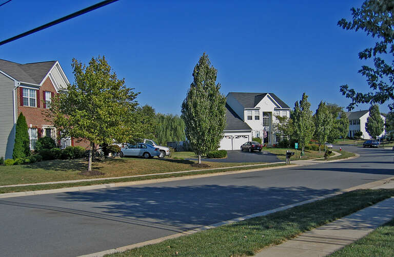 Prominent Garages and large Atria illustrate conventional suburban housing styles in Leesburg.
This work is licensed under a
Creative Commons Attribution 3.0 United States License

Please Attribute to: Brett VA