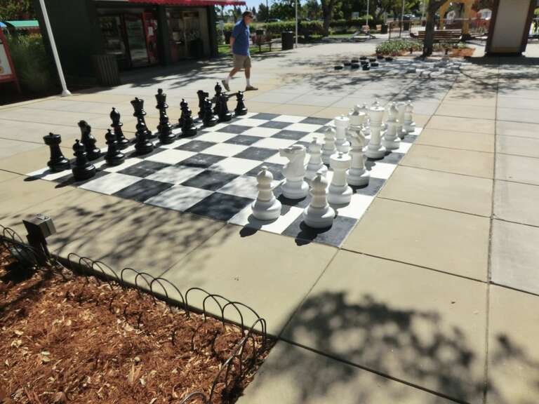 Nut Tree 830