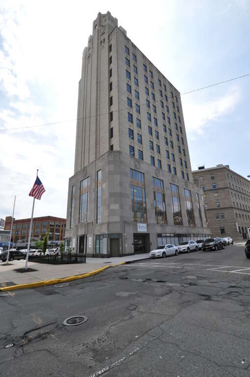The former People's Bank and Trust Company Building, 633 Main Avenue, Passaic, NJ. Side and rear facades.