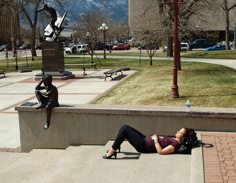 Leisure time in Pioneer's Square in Colorado Springs, USA.