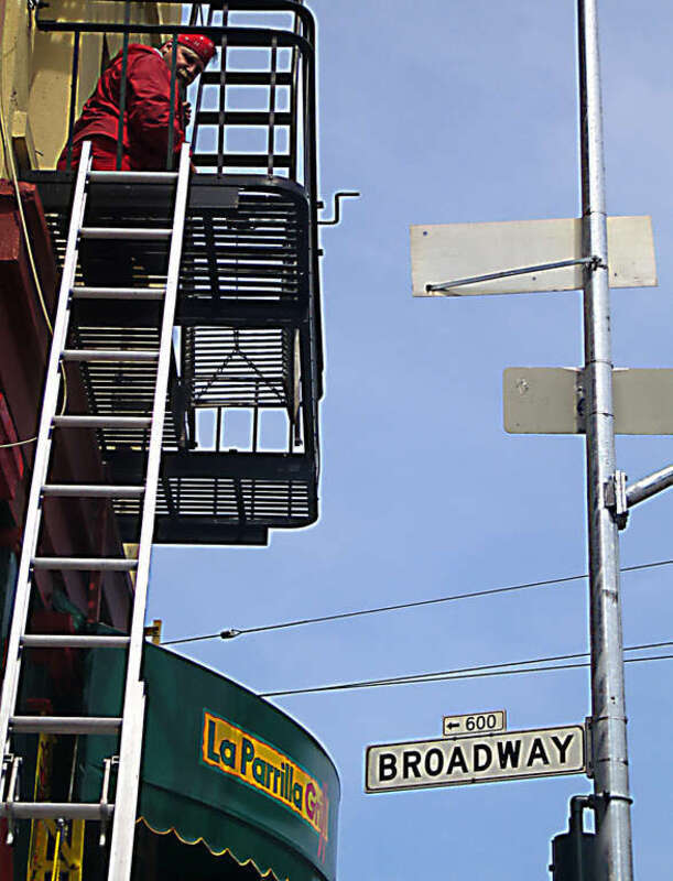Columbus Av.