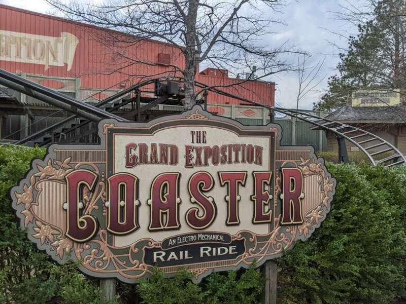 The entrance sign.