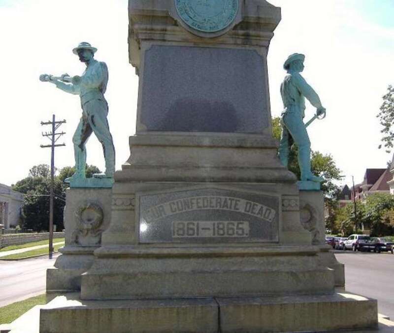 Closeup view from the north of the Louisville Confederate Monument.