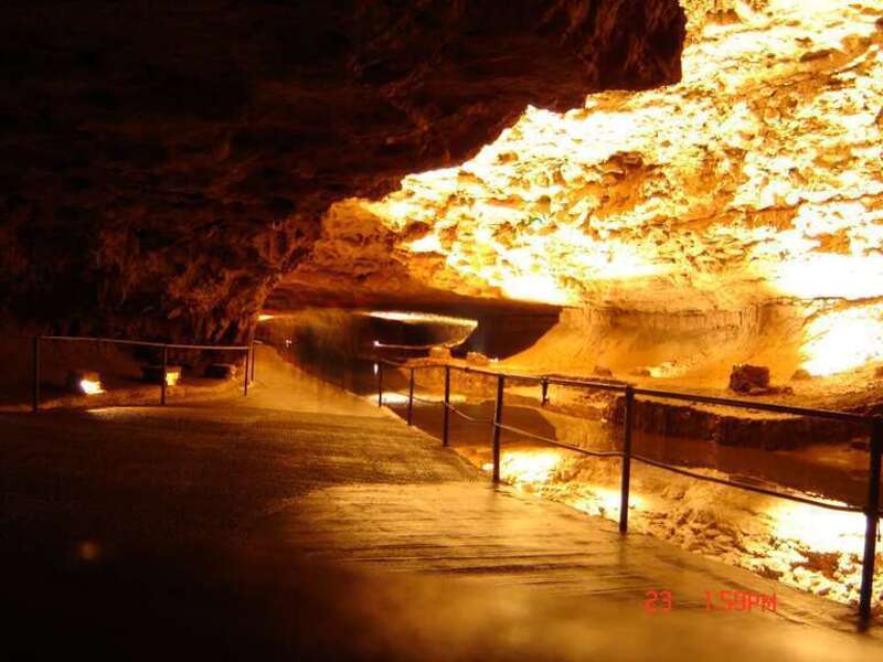 Meramec Caverns
