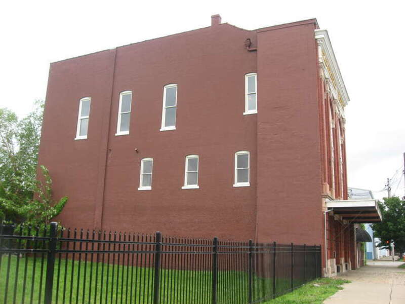 Eastern side and front of the former Steam Engine Company No. 3, located at 802-804 E. Main Street (U.S. Routes 31/60) in Louisville, Kentucky, United States.  Built in 1893, it is listed on the National Register of Historic Places.