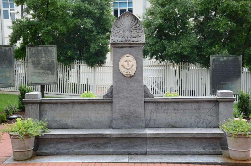 David O. Dodd Memorial
Sculptor: Unknown
Date Executed: c.1923
Comments: Located at Old State House. The Arkansas Historic Preservation Program