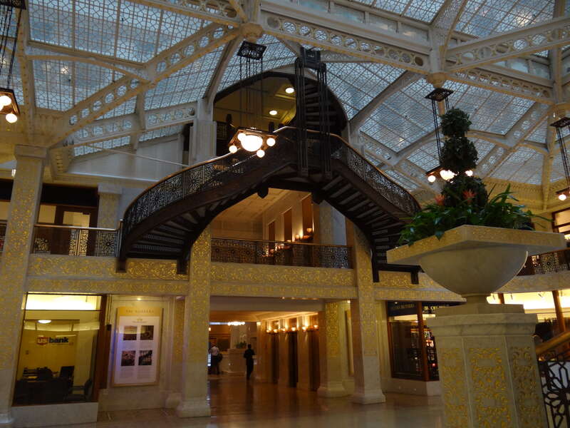 Lobby (Frank Lloyd Wright) - Rookery Building - Chicago IL