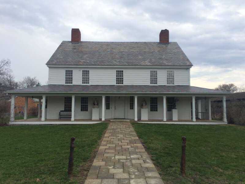 Stagecoach Inn. Shelburne Museum