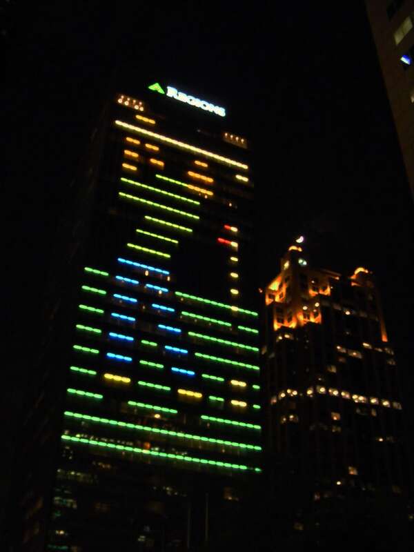 A "golfer" dons the Regions Tower:

[1]