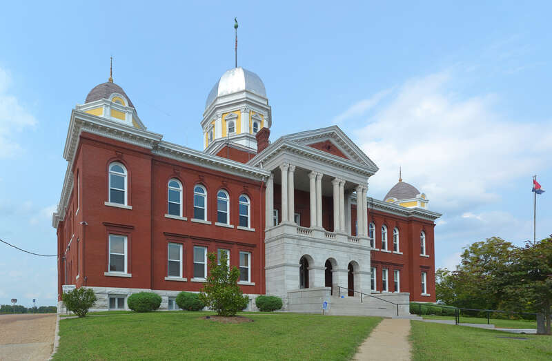The county courthouse in en:Gasconade County, Missouri. J.B. Legg/A.W. Elsner, architects, 1896-98.