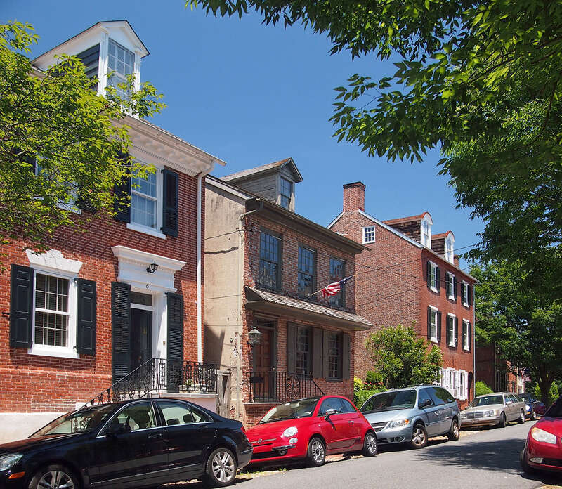 Gunning Bedford House (6 The Strand, c. 1730), Richard McWilliam House (8 The Strand, c. 1700), &amp; 14 The Strand (c. 1825), New Castle, Delaware, USA.  Viewed from the south.  Contributing properties to the New Castle Historic District.  



This