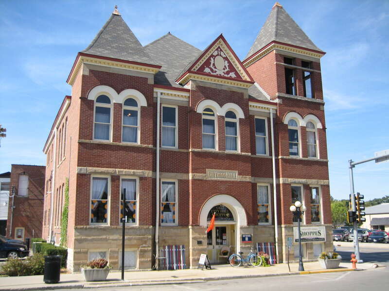 Pontiac City Hall and Fire Station, Pontiac Illinois, USA, along historic U.S. Route 66.  U.S. National Register of Historic Places.