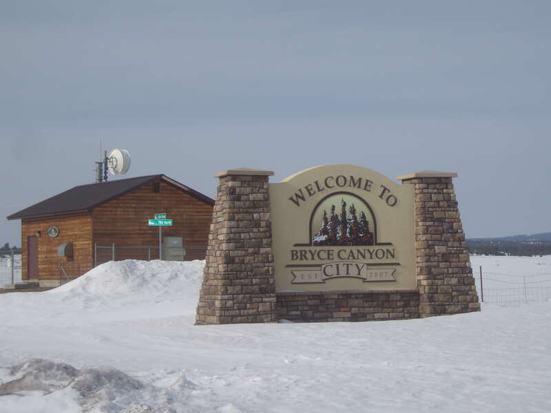 Welcome sign for the town of Bryce Canyon City, Utah, United States.