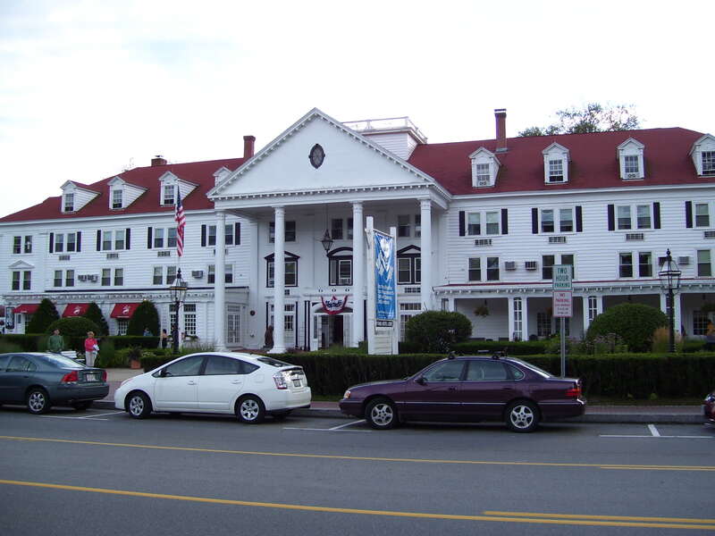 My 2008 photo of Eastern Slope Inn in North Conway, New Hampshire.