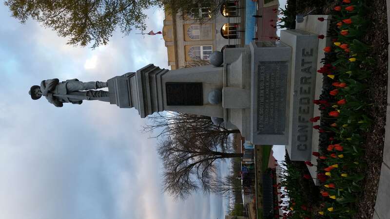 Statue erected in Bentonville Square by w:United Daughters of the Confederacy. w:Bentonville, Arkansas