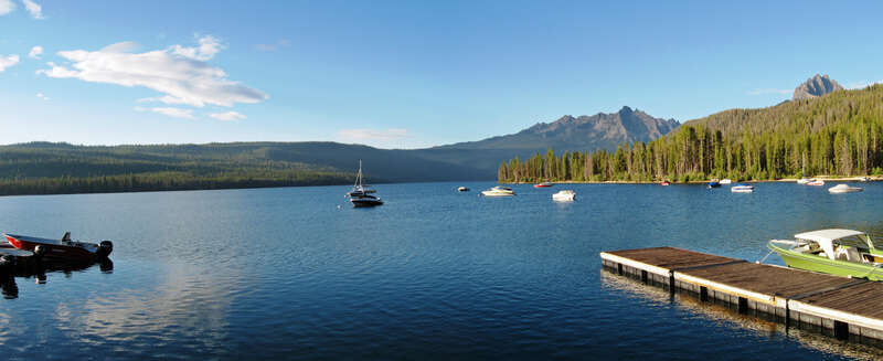 Redfish Lake in Sawtooth National Recreation Area / Sawtooth National Forest, Custer County, Idaho in the morning in August 2008