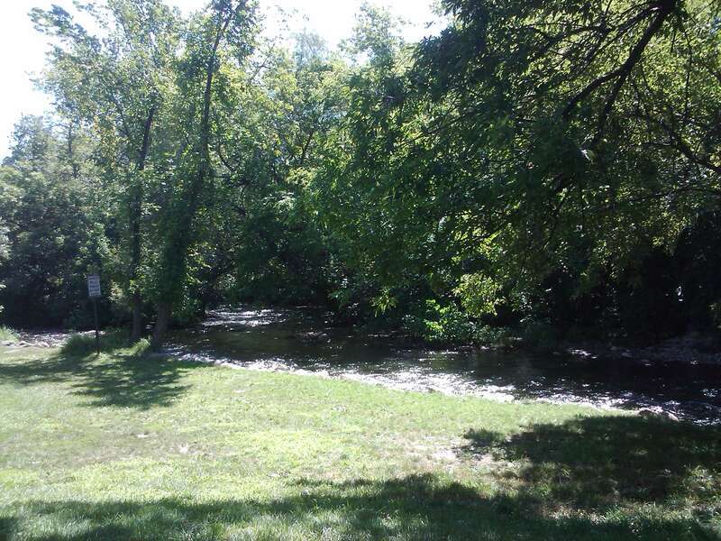 Having a picnic at Minnehaha Park.