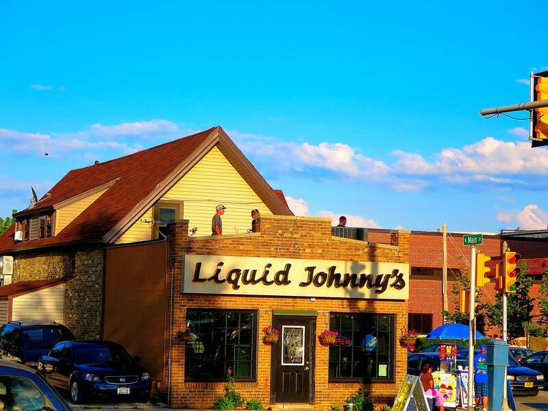Liquid Johnny's Bar &amp; Grill