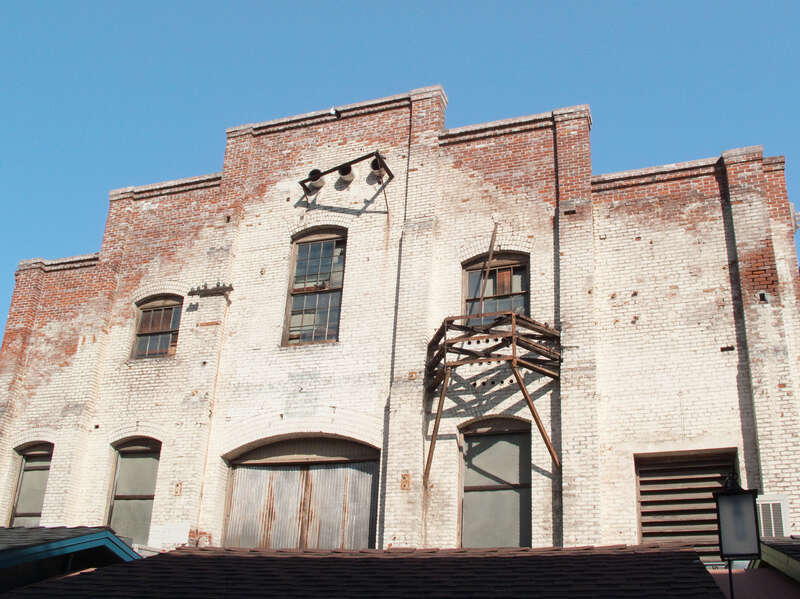 The Plaza Substation — on Olvera Street in the Los Angeles Plaza Historic District, Template:Downtown Los Angeles, California.
A former electrical substation serving the Los Angeles Railway Yellow Car streetcars, an extensive public transport system