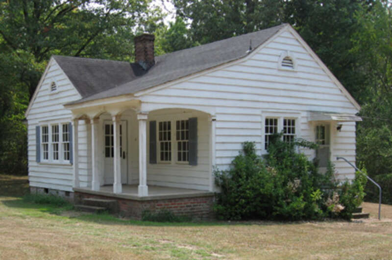 Tupelo Quarters No. 13 in the Tupelo Homesteads Historic District, Natchez Trace Parkway, Mississippi, USA
