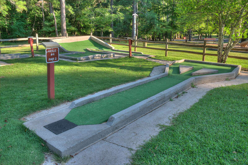 15-21-202: miniature golf