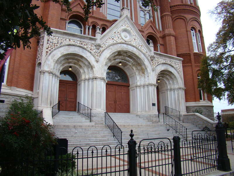 Sacred Heart Cultural Center, former Catholic church (Augusta, Georgia, USA)
