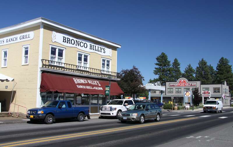 Main road in town Sisters in Oregon, USA