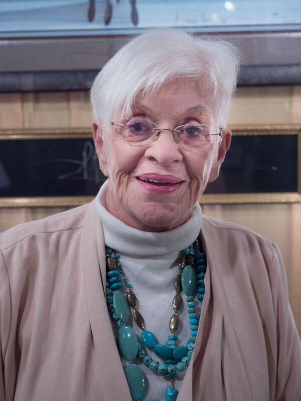 P. Buckley Moss at the Berlin Creek &amp; Blue River Galleries in Berlin, Ohio, October 2019
