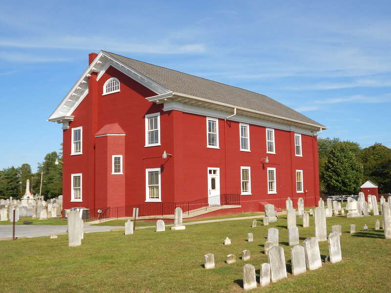 Cold Spring Presbyterian Church shos side and back of church