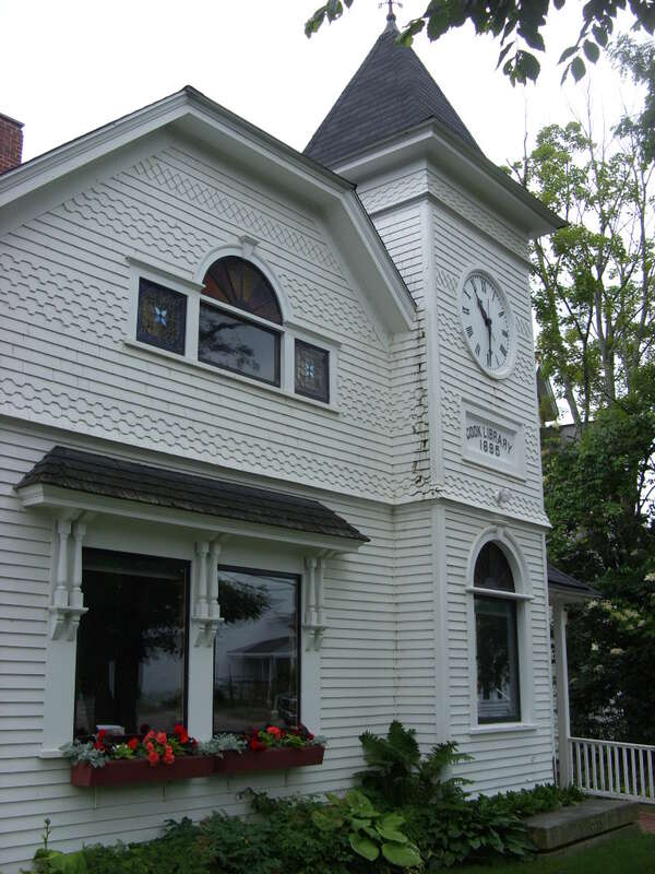 Cook Memorial Library, Tamworth, New Hampshire






This is an image of a place or building that is listed on the National Register of Historic Places in the United States of America. Its reference number is 80000269.

