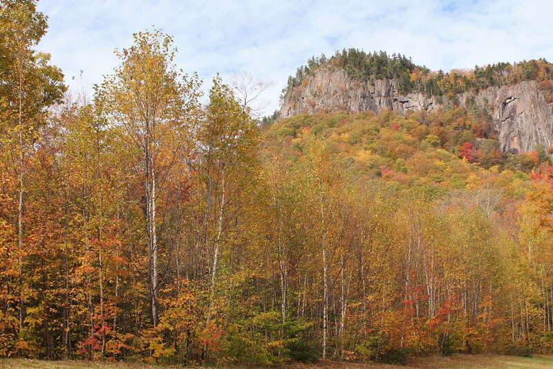 Frankenstein Cliffs, Arethusa Falls Rd, Hart's Location, New Hampshire, United States