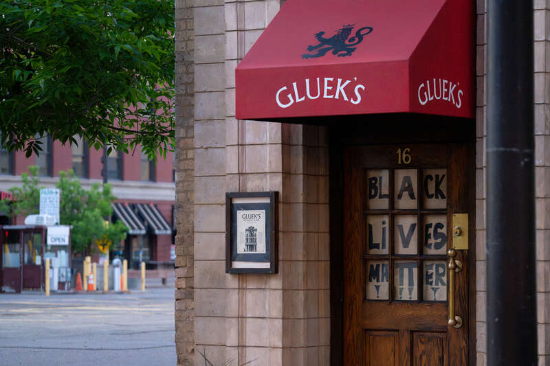 Gluek's Bar in downtown Minneapolis on May 28th, 2020.

--
This image is part of a continuing series following the unrest and events in Minneapolis following the May 25th, 2020 murder of George Floyd. 

<a