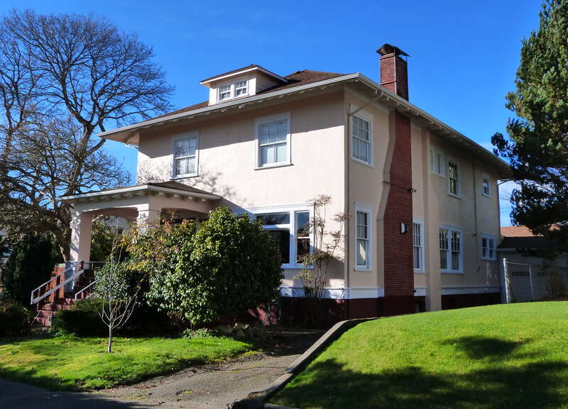 The historic Nerdrum–Conrad House (built 1912), located at 979 South 5th Street in Coos Bay, Oregon, United States, is listed on the US National Register of Historic Places.





This is an image of a place or building that is listed on the National