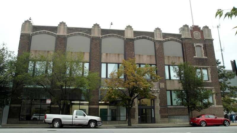 The Prairie Farmer Building at 1230 W. Washington in Chicago. Built in 1928, it housed the studios of WLS 890 AM from 1930 to 1960.