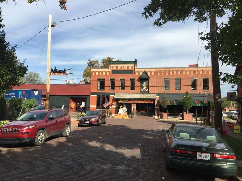 Restaurant Schmidt's Sausage Haus in Columbus, Ohio