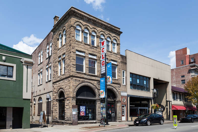 Studio building of WCLG and WCLG-FM, at 343 High Street in Morgantown, West Virginia.