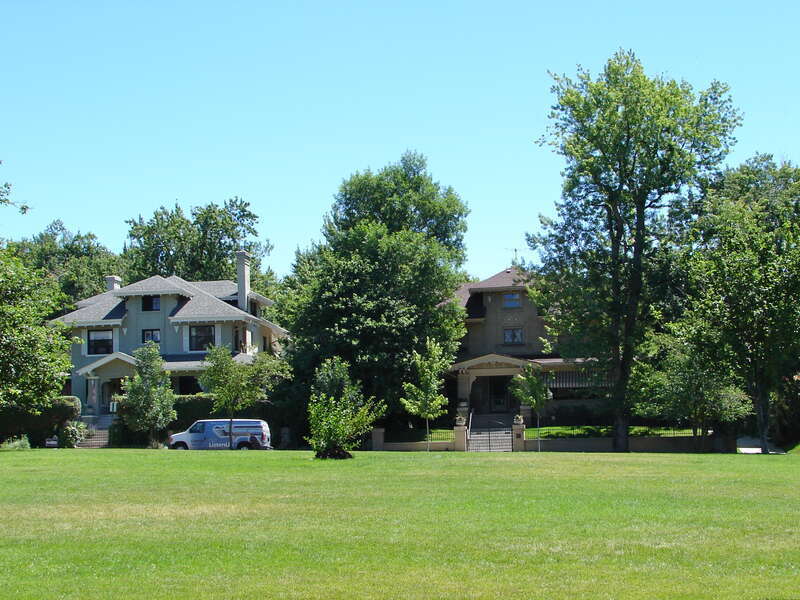 Cheesman Park Esplanade	on the NRHP since September 17, 1986. Historic District is roughly bounded by 8th Ave., High St., the 7th Ave. Parkway, and Williams St. in the Country Club neighborhood of Denver, Colorado.  This photo includes part of the