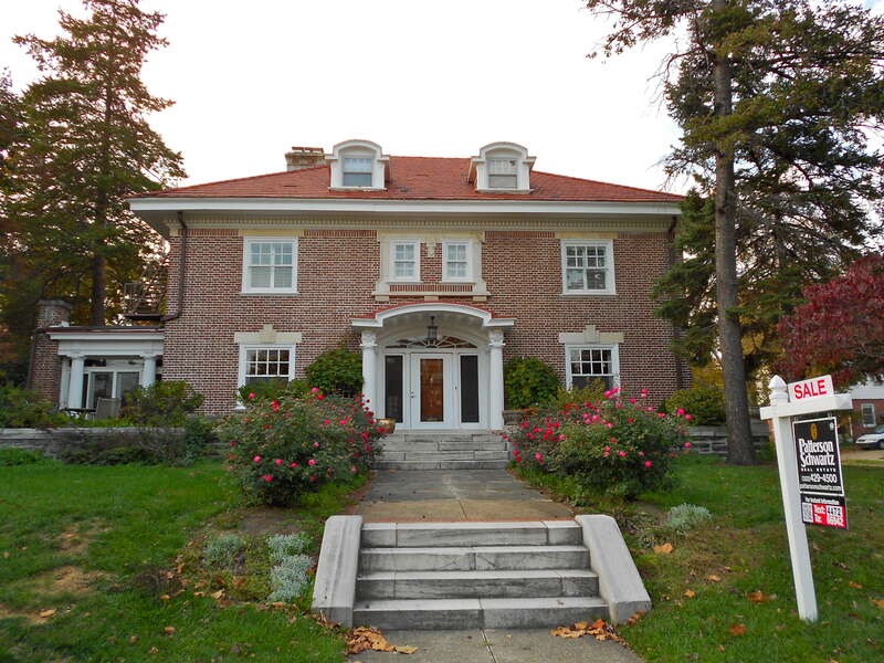 House on Baynard Boulevard (1909) in the Baynard Boulevard Historic District on the NRHP since July 26, 1979.  The HD covers	Baynard Blvd. between 18th St. and Concord Ave.