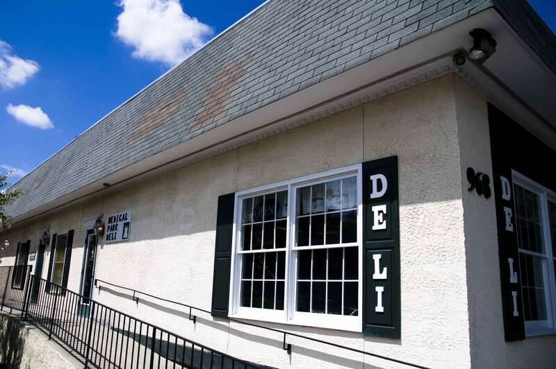 Medical Park Deli