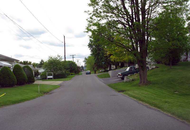 South Main Street near East Atlantic Avenue, Altoona, Pennsylvania


Camera location40° 31′ 24.7″ N, 78° 22′ 06.9″ W   View this and other nearby images on: OpenStreetMap 40.523528;  -78.368583
